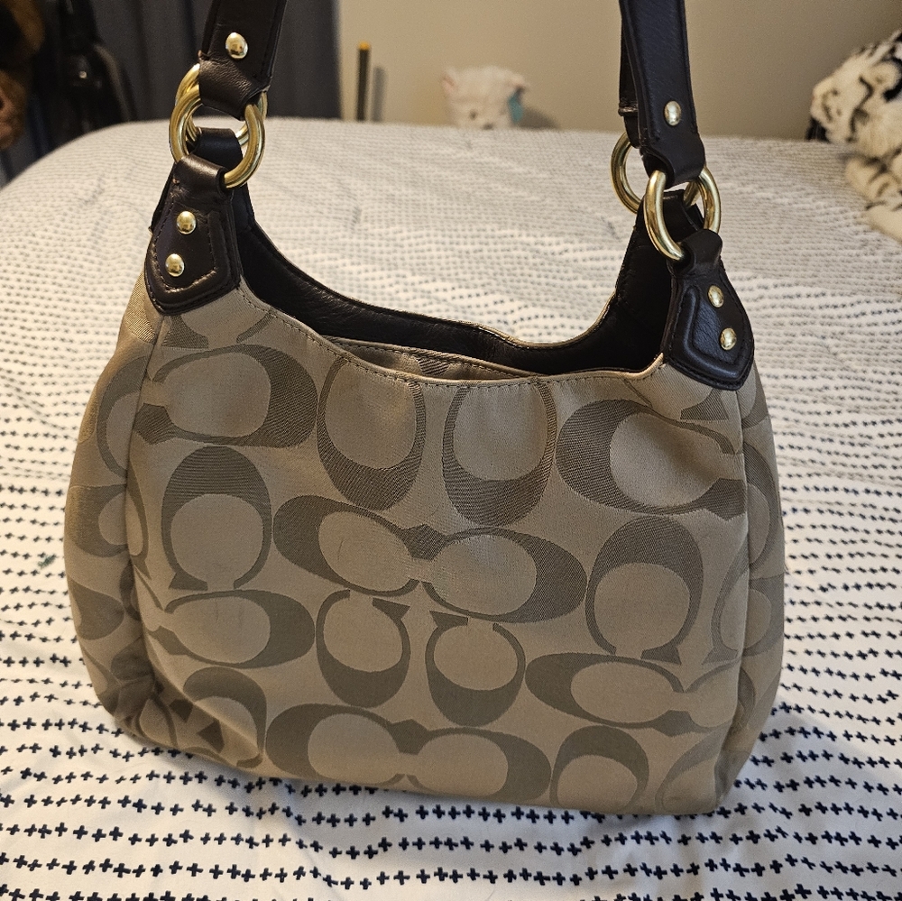 Coach gold signature c triple compartment soho hobo bag With  brown leather rare - Picture 10 of 16